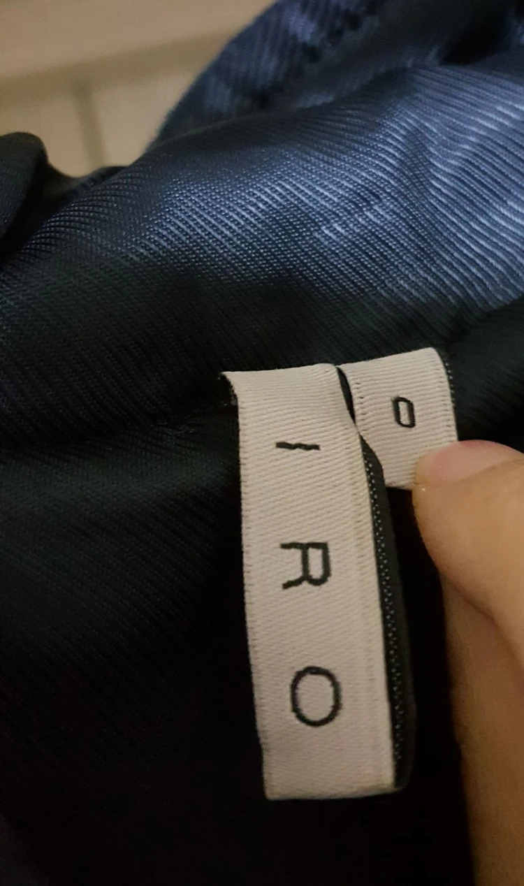 iro 후드코트 이미지