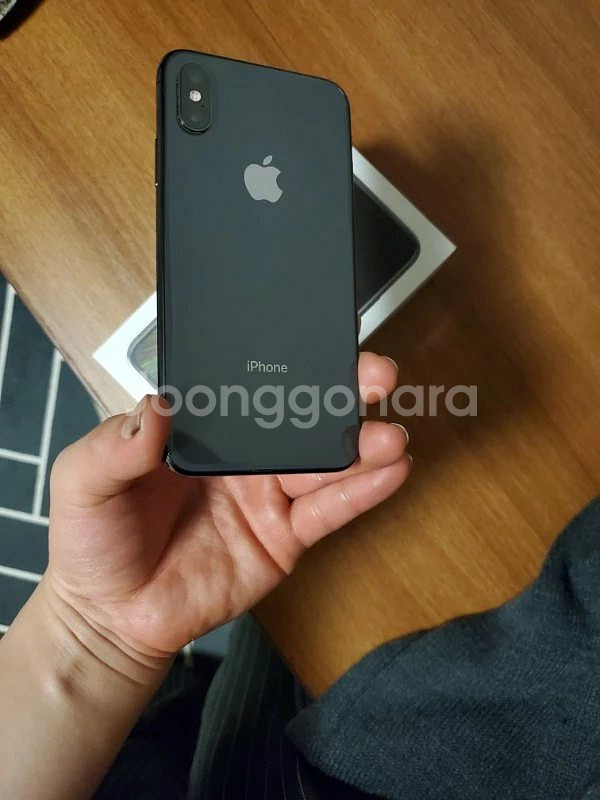 아이폰xs 블랙 A급 64g 540.000원 개인입니다--5