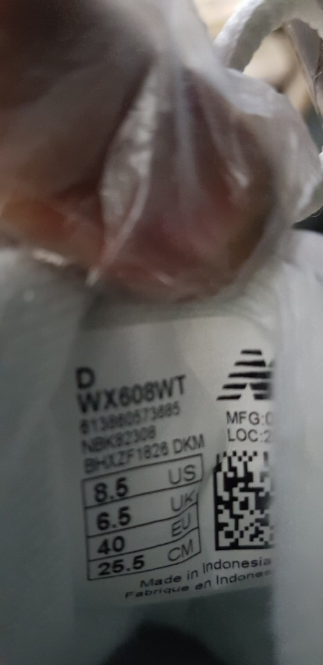 정품) 뉴발란스 608 사이즈255--4