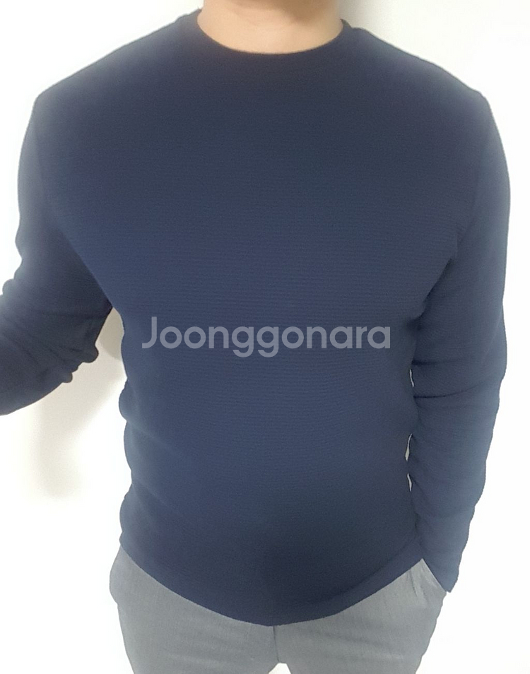 자라 ZARA 완전 멋진 네이비 긴팔 면니트 3만원!--2