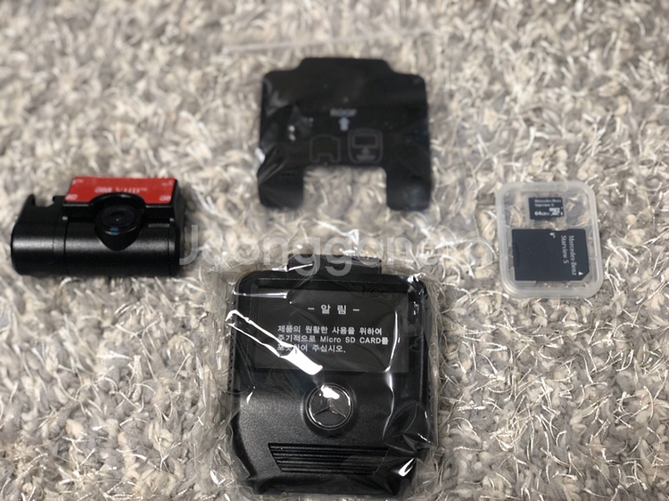 벤츠 정품 블랙박스 64GB 새상품 판매합니다.--3