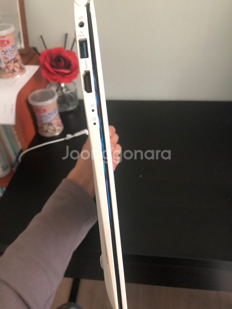 그렘 노트북 lg 14z950 팝니다.--3