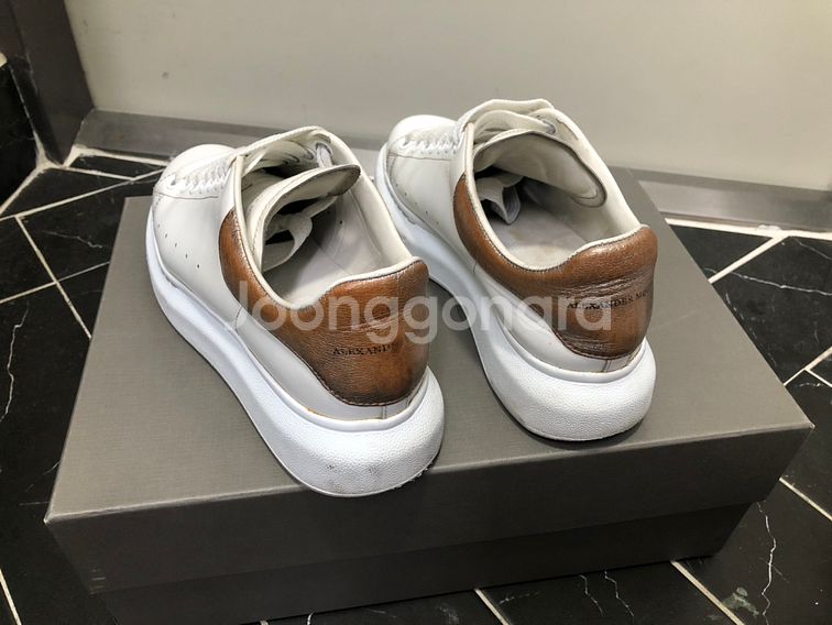 (급처) 알렉산더맥퀸 오버솔 14만원--2
