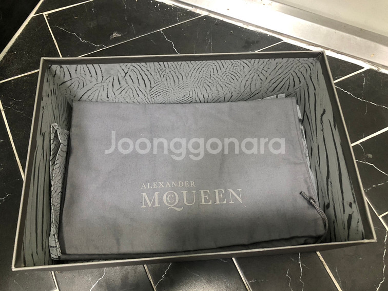 (급처) 알렉산더맥퀸 오버솔 14만원--7