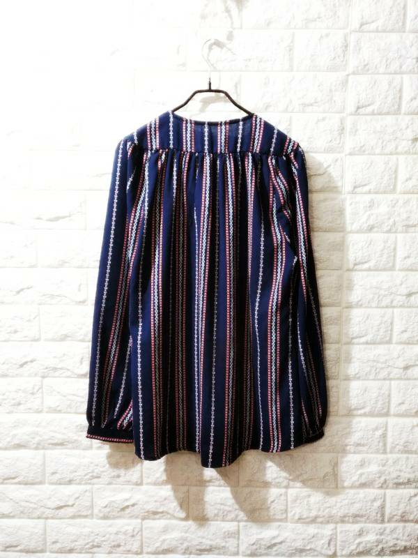 미사용 스트라이프 블라우스--1