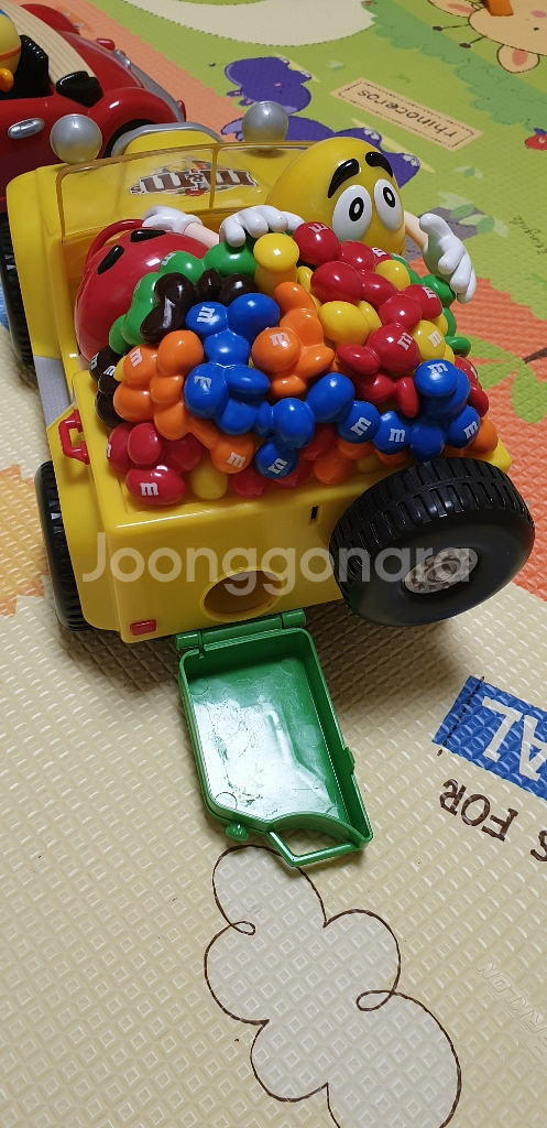 M&M초코렛 장난감--1