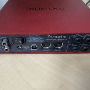 Focusrite 스칼렛 6i6 1세대