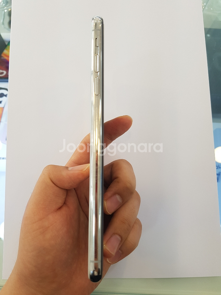 아이폰xs max64(실버) 특A급팝니다--3