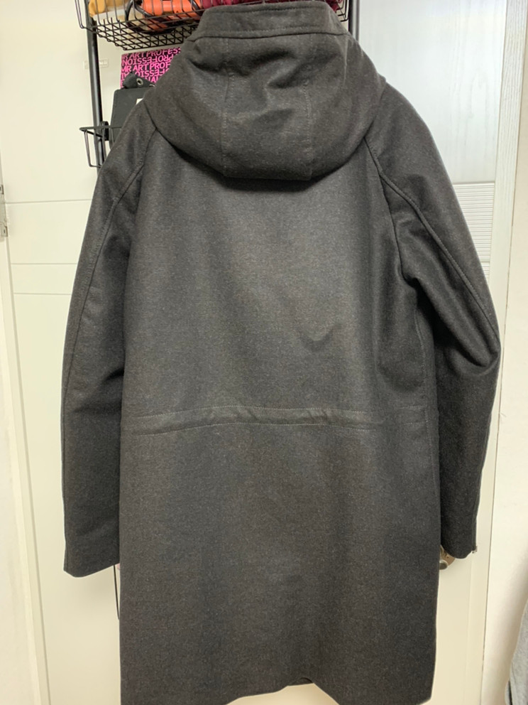 COS 후드 코트 팔아요.--2