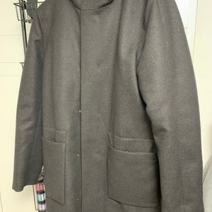 COS 후드 코트 팔아요.