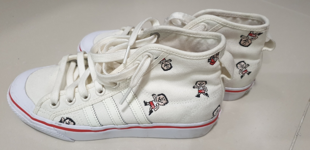 아디다스 235사이즈--2