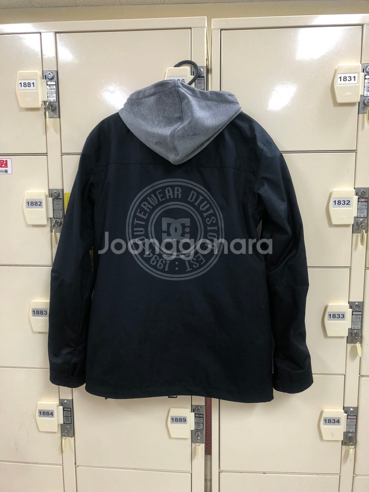 dc 스노우보드자켓 팝니다--1