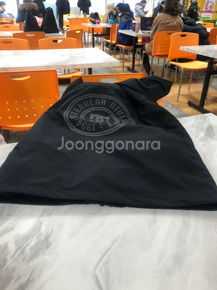 dc 스노우보드자켓 팝니다--6