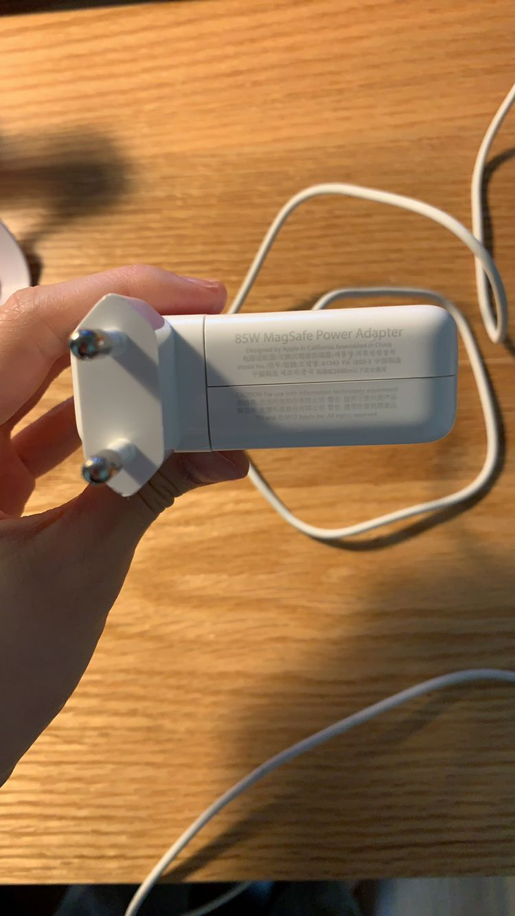 맥북 85w 프로 충전기--1