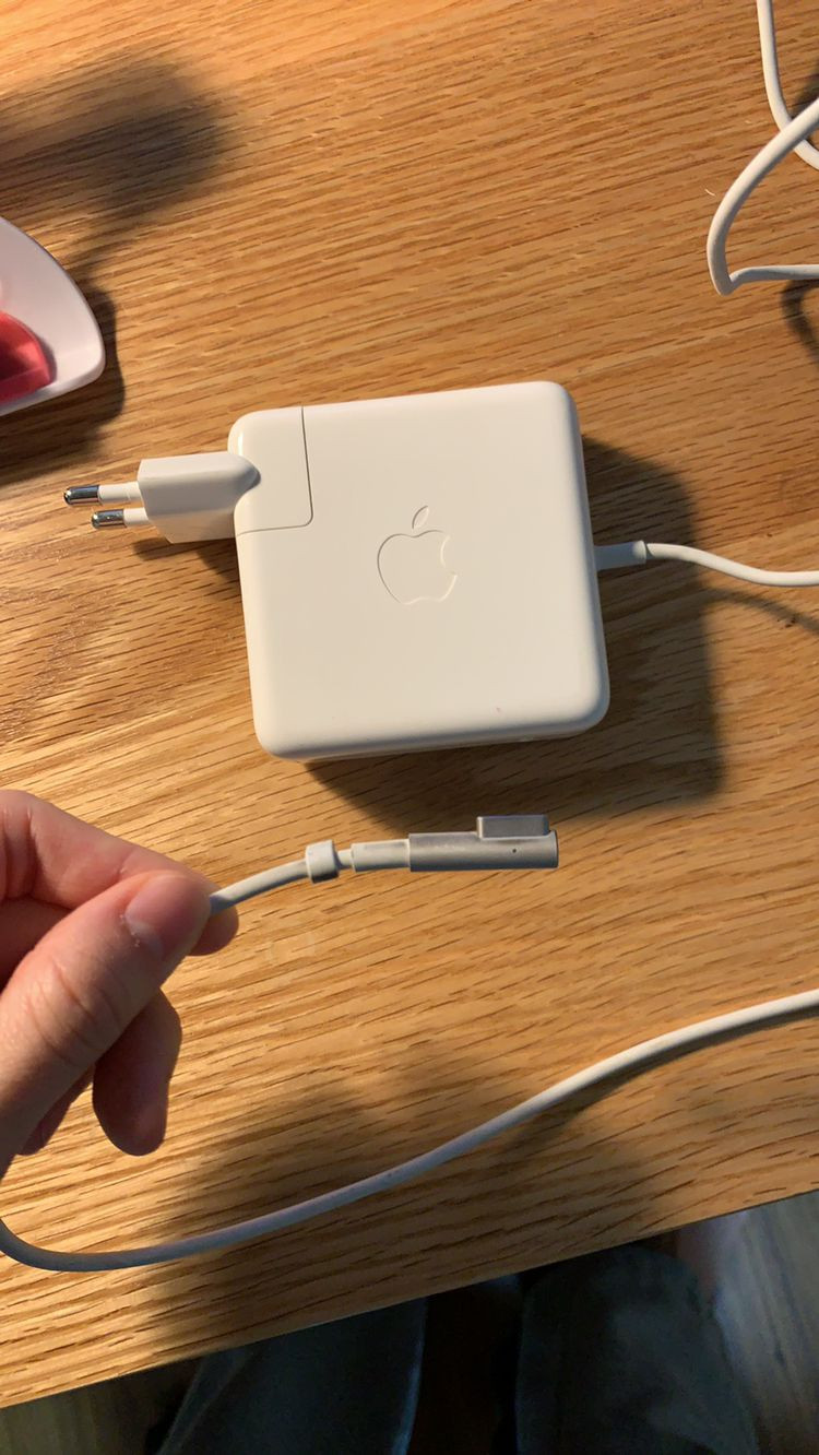 맥북 85w 프로 충전기--2