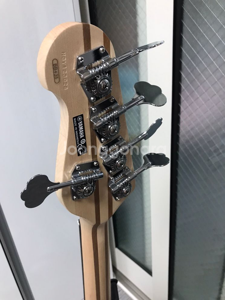 야마하 YAMAHA BB435 민트급 5현 베이스 팝니--6