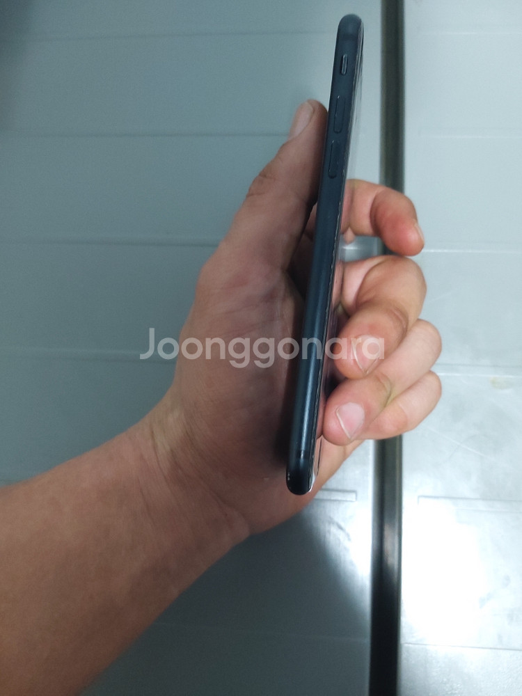 아이폰7 32기가 팝니다--2