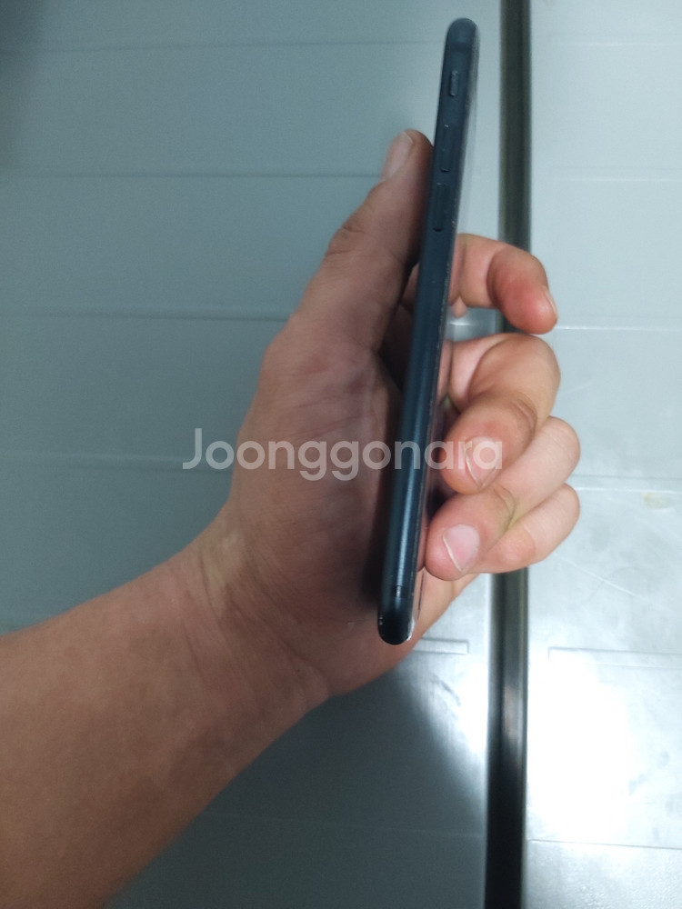아이폰7 32기가 팝니다--3