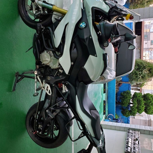 bmws1000xr