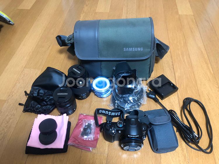 삼성 미러리스카메라 nx10 팝니다--0