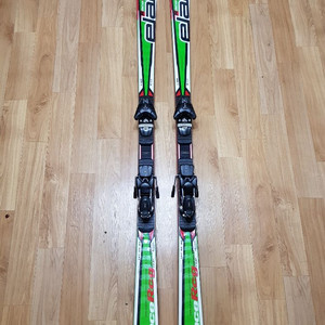 주니어용 스키 플레이트 2개 판매