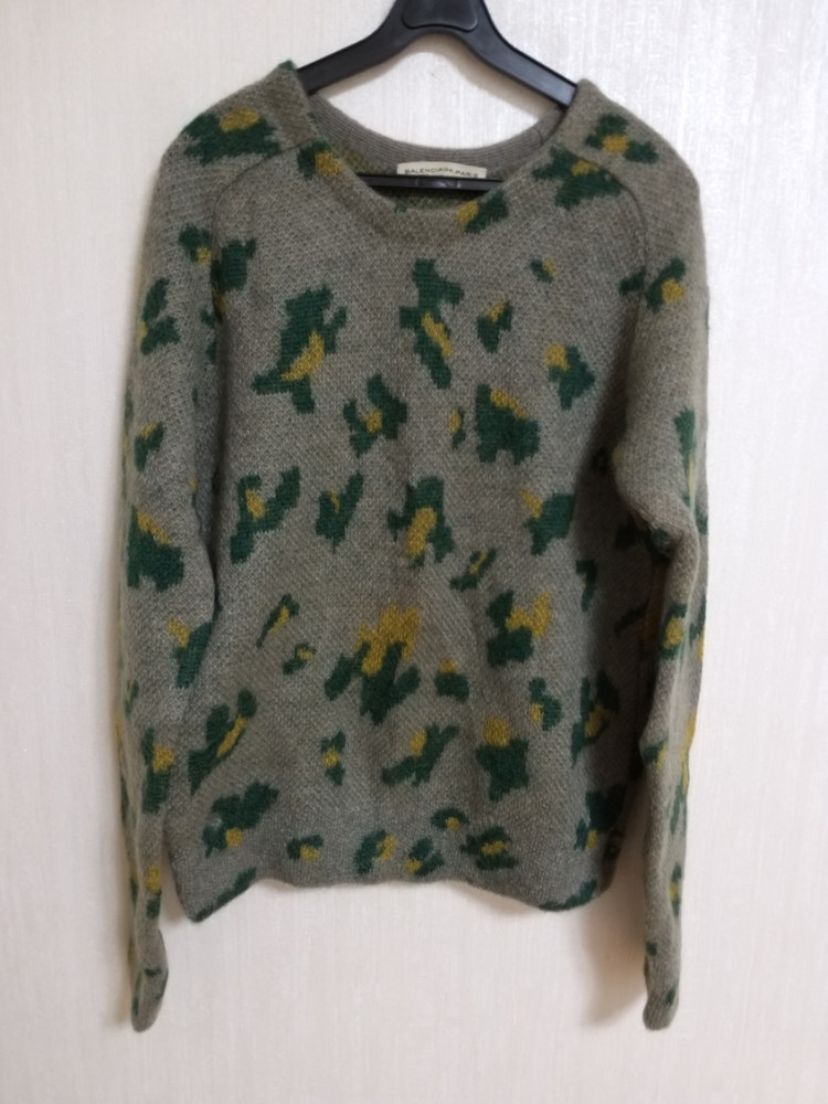 명품 여성 발렌시아가 라운드넥 니트 (새상품.박시95) 이미지