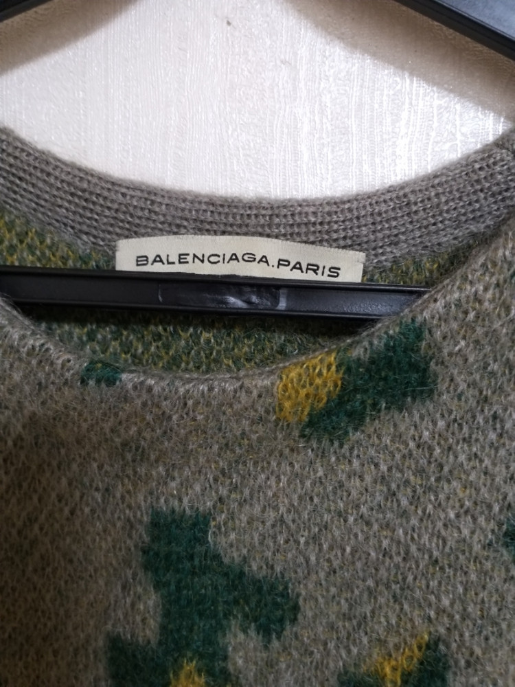 명품 여성 발렌시아가 라운드넥 니트 (새상품.박시95) 이미지