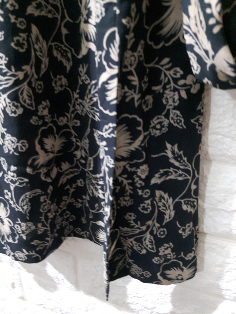 옆트임 차이나넥 블라우스 폴리 소재로 달라붙지 않아요--1