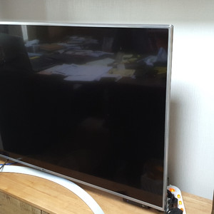 LG TV 55UJ7250 모델 판매합니다.