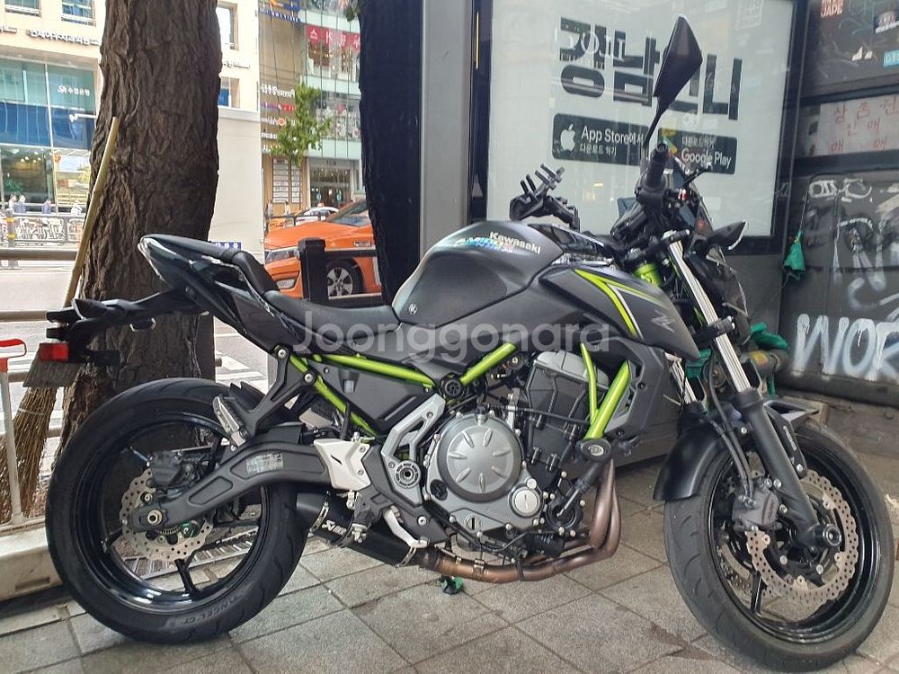병적으로 관리한 가와사키 z650 판매합니다.--0