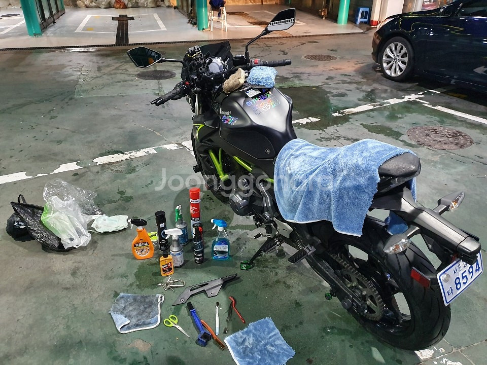 병적으로 관리한 가와사키 z650 판매합니다.--7
