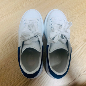 (정품)알렉산더맥퀸 오버솔 스니커즈