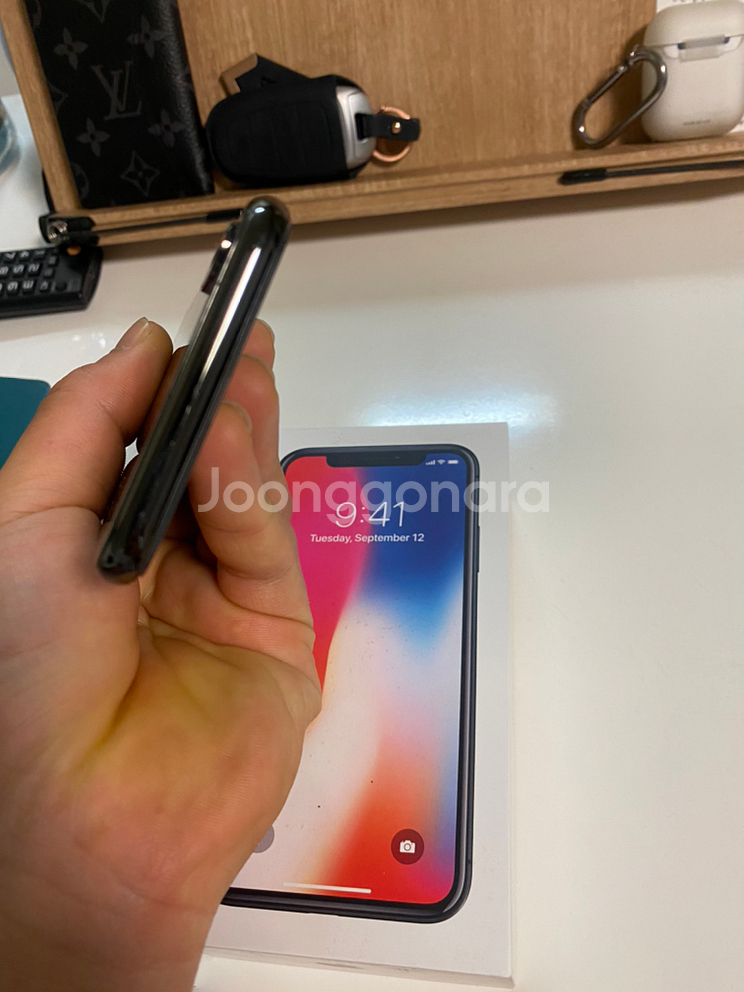 아이폰X 30팝니다 64기가입니다--1
