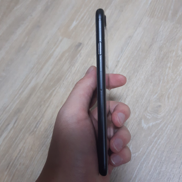 아이폰7 32기가--2