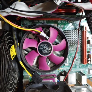 1070 or 1070ti 사요