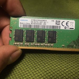 ram 8 gb 2400t 삽니다