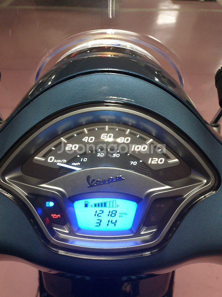 베스파 LX125 LED버전(S급)--3