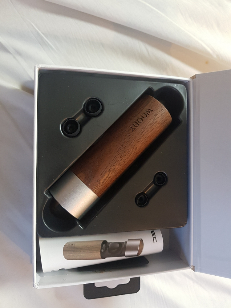 엠지텍(MGTEC) WOOD J2 블루투스 이어폰--1