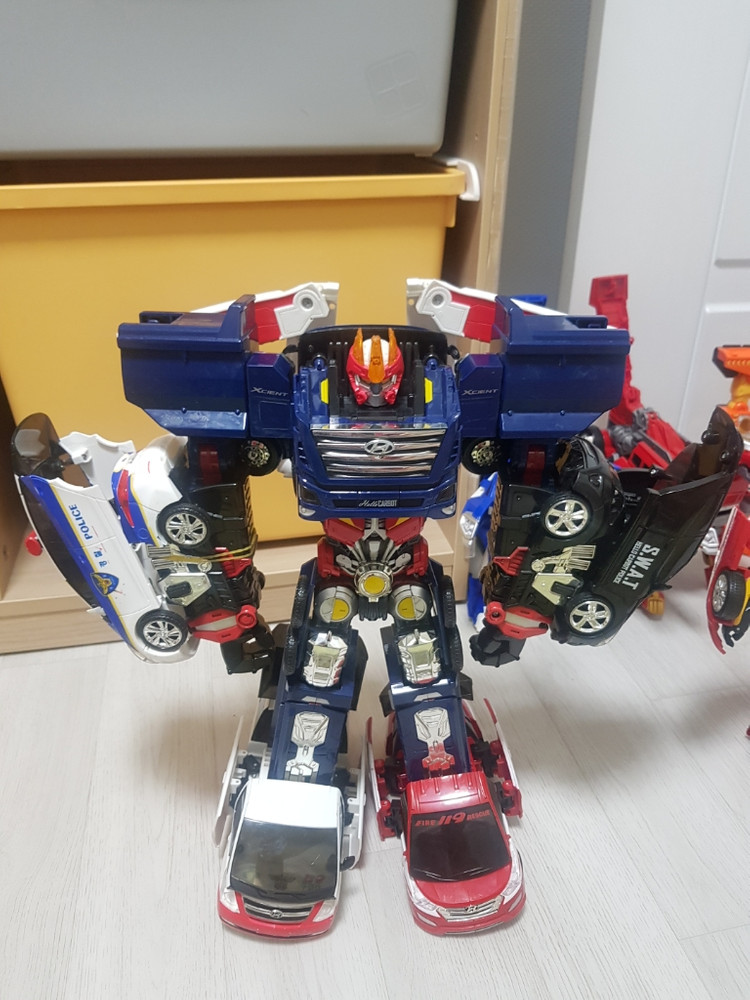 카봇 펜타스톰, 에이스, 오토소닉, 비트론판매합니다.--2