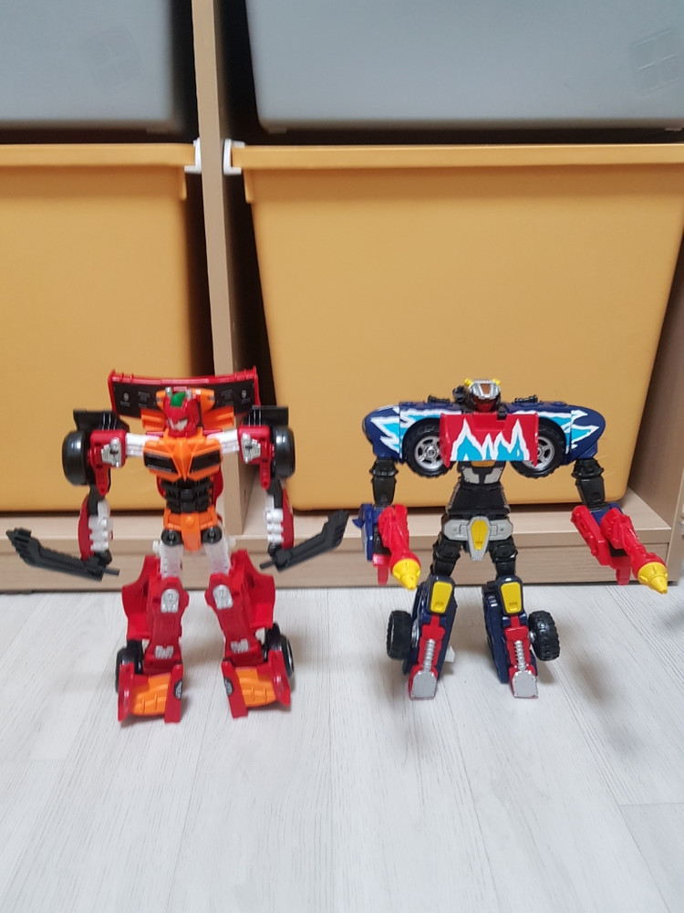 카봇 펜타스톰, 에이스, 오토소닉, 비트론판매합니다.--6