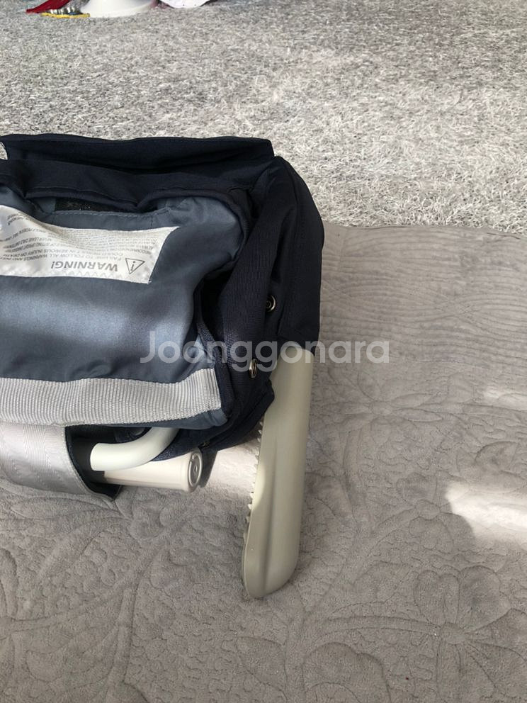 잉글레시나 휴대용 유아 식탁의자--8