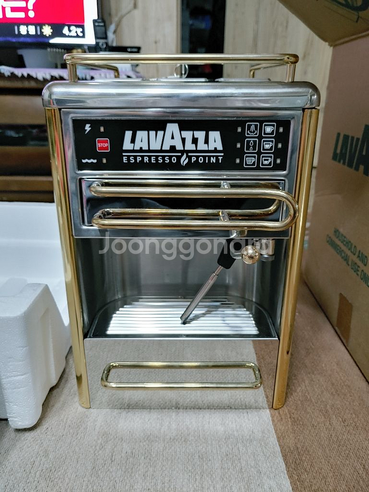 <새상품> 청주 라바짜(LAVAZZA) 마티네 커피머신--2