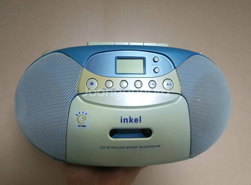 인켈 포터블 카세트 라디오 CD 플레이어 팝니다--2