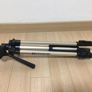 카메라 삼각대