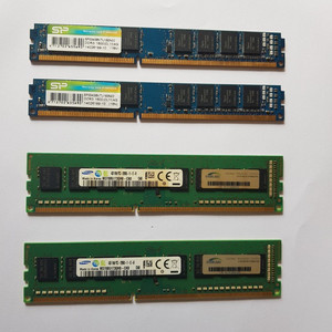 DDR3 PC3-12800 4G * 4 (16G)