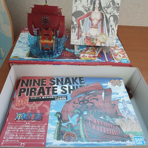 원피스 핸콕 Nine snake ship 디오라마