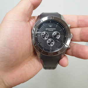 아르마니 ar9501