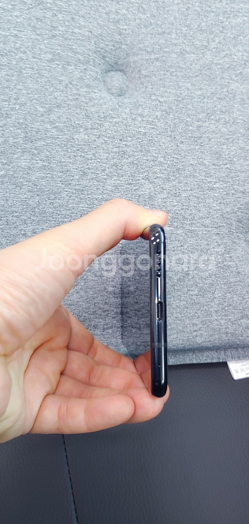 LG V35 특s급 판매(출고가104만원)--2