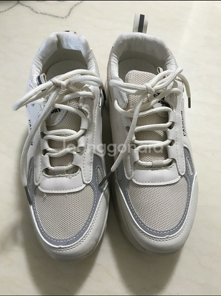 여성운동화235--1