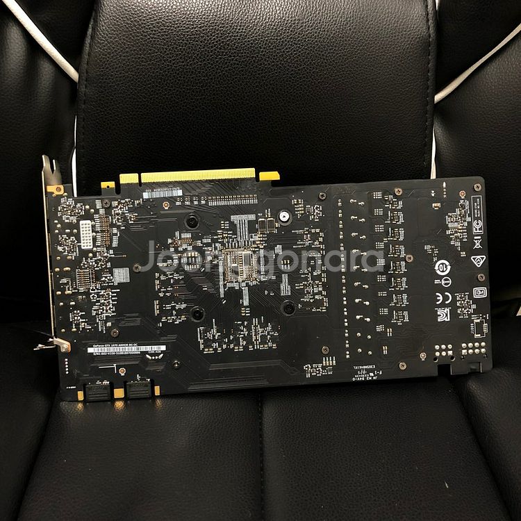 지포스 gtx1070 ARM9R 8G OC--1